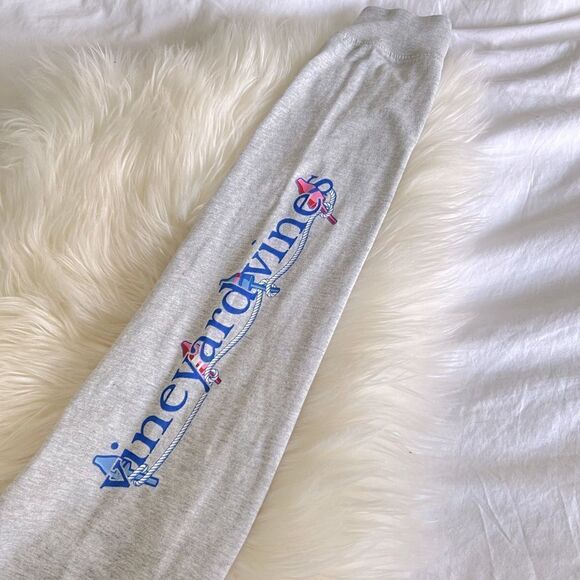 Vineyard Vines front pocket long sleeve shirt - Picture 3 of 5